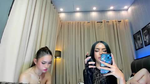 Snapshot of asianhugecockcindy chatting on 12-18-24, 04:09 asianhugecockcindy online show from 12-18-24, 04:09