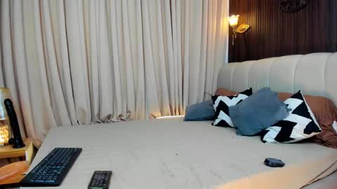 Snapshot of asianhugecockcindy chatting on 01-17-25, 08:11 asianhugecockcindy online show from 01-17-25, 08:11