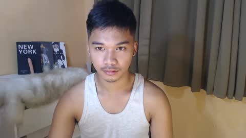 Snapshot of asianhunk_jamesx chatting on 10-17-25, 05:10 asianhunk_jamesx online show from 10-17-25, 05:10