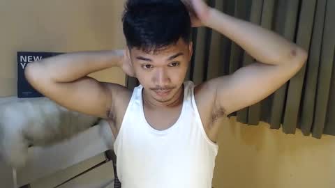 Snapshot of asianhunk_jamesx chatting on 10-19-25, 08:20 asianhunk_jamesx online show from 10-19-25, 08:20