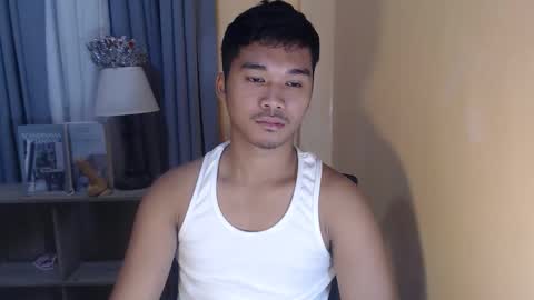 Snapshot of asianhunk_jamesx chatting on 11-05-25, 10:37 asianhunk_jamesx online show from 11-05-25, 10:37