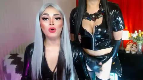 Snapshot of asianlovelykhim chatting on 02-24-25, 10:47 Ara online show from 02-24-25, 10:47