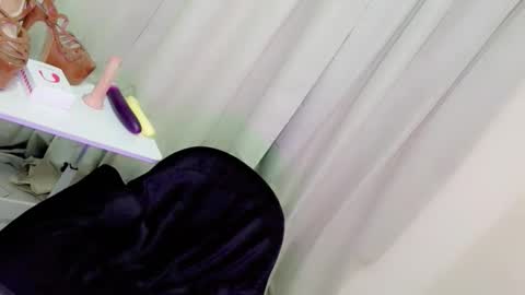 Snapshot of asianmary16 chatting on 05-25-26, 05:19 asianmary16 online show from 05-25-26, 05:19