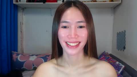 Snapshot of asianqt19 chatting on 05-29-26, 11:08 J A D E online show from 05-29-26, 11:08