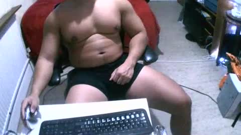 Snapshot of asianscottmusclejohnson93 chatting on 03-11-25, 02:32 Johnson online show from 03-11-25, 02:32