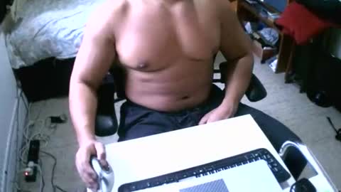 Snapshot of asianscottmusclejohnson93 chatting on 09-18-25, 05:04 Johnson online show from 09-18-25, 05:04