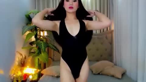 Snapshot of asiansexhunter chatting on 10-24-25, 02:57 Ms. MONICA online show from 10-24-25, 02:57