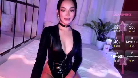 Snapshot of asiansexqueenx chatting on 12-16-24, 07:43 Miss Nia online show from 12-16-24, 07:43