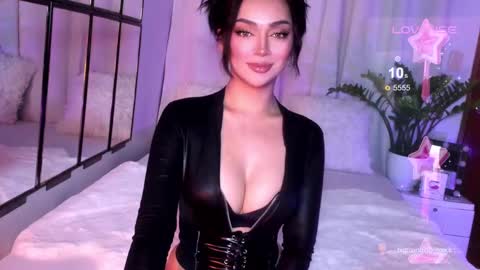 Snapshot of asiansexqueenx chatting on 12-18-24, 03:04 Miss Nia online show from 12-18-24, 03:04