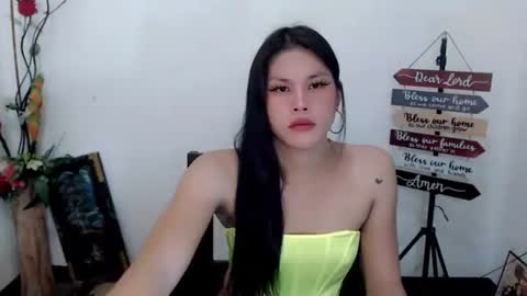 Snapshot of asiansexy_bitch chatting on 10-18-25, 02:18 lucy gwapa online show from 10-18-25, 02:18