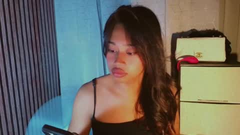 kisses online show from 06-15-26, 04:53