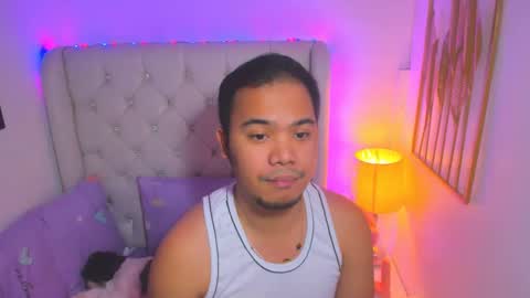 Snapshot of asianzero chatting on 02-17-25, 06:04 Zero online show from 02-17-25, 06:04