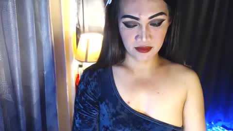 Snapshot of asiasfantasy chatting on 12-18-24, 04:39 NEL online show from 12-18-24, 04:39