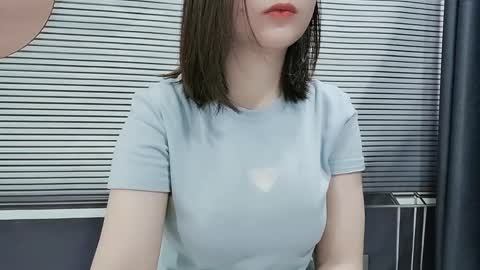 SoHye online show from 09-24-25, 03:21