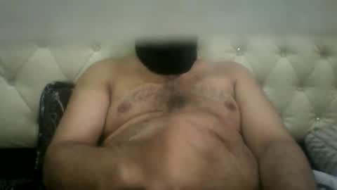 Snapshot of asifzamma chatting on 10-17-25, 03:36 asifzamma online show from 10-17-25, 03:36