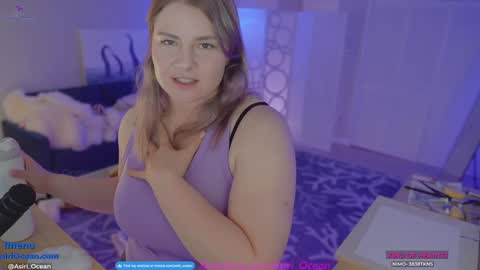 Asiri   pronounced Ah-siri Please no nicknames   3 online show from 03-04-25, 03:33