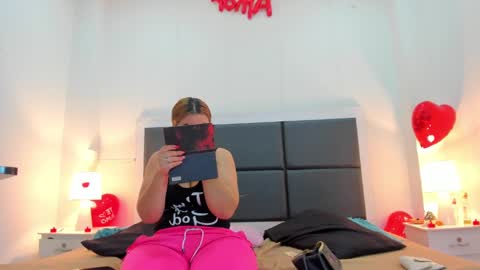  Aslhyn  online show from 02-20-25, 01:19