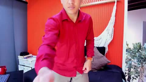 Snapshot of aslyhernandez chatting on 04-17-26, 09:56 ASLY online show from 04-17-26, 09:56