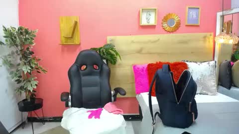 Snapshot of aslyhernandez chatting on 05-11-26, 09:59 ASLY online show from 05-11-26, 09:59
