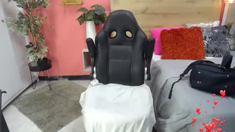 Snapshot of aslyhernandez chatting on 05-22-26, 11:05 ASLY online show from 05-22-26, 11:05