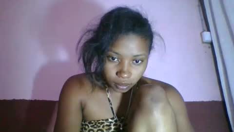 asmiraa online show from 12-21-25, 05:53