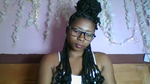 asmiraa online show from 05-06-26, 06:57