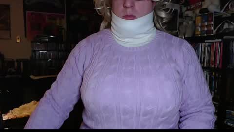 Snapshot of aspen_vale chatting on 12-02-24, 10:45 Aspen Vale online show from 12-02-24, 10:45