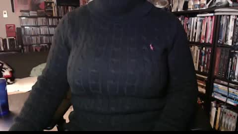 Snapshot of aspen_vale chatting on 02-15-25, 03:42 Aspen Vale online show from 02-15-25, 03:42