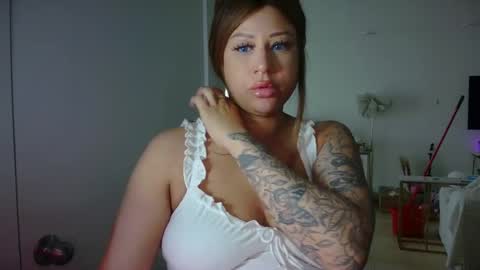Snapshot of aspenmadden chatting on 06-17-26, 08:21 iwantaspen online show from 06-17-26, 08:21