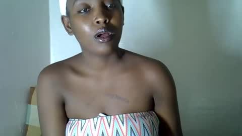 Snapshot of ass_wife chatting on 12-06-24, 01:29 ass_wife online show from 12-06-24, 01:29