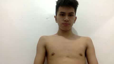 Snapshot of asseaterkael chatting on 10-29-25, 04:09 KAEL online show from 10-29-25, 04:09