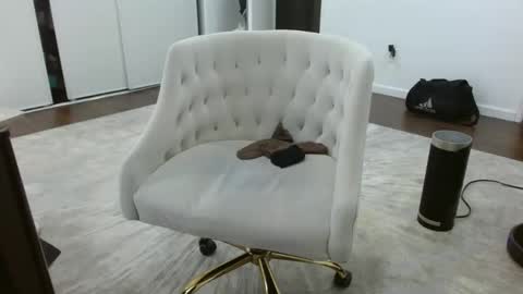 Snapshot of assfuck03 chatting on 02-21-25, 04:26 latex online show from 02-21-25, 04:26