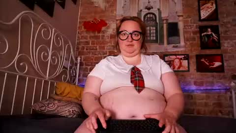 Eva online show from 06-19-26, 03:22