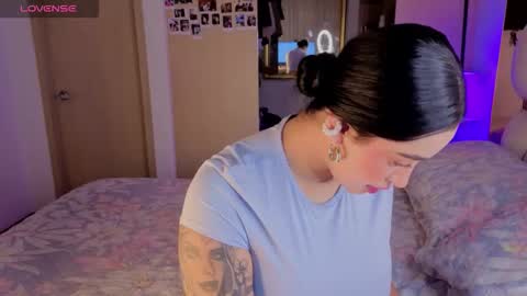 Ashley online show from 09-21-25, 06:26