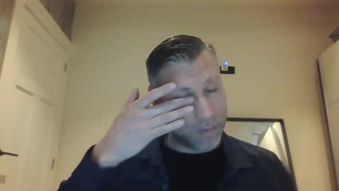 Snapshot of assmani28 chatting on 02-04-25, 03:15 Assmani28 online show from 02-04-25, 03:15