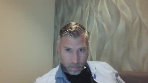Snapshot of assmani28 chatting on 09-30-25, 02:11 Assmani28 online show from 09-30-25, 02:11