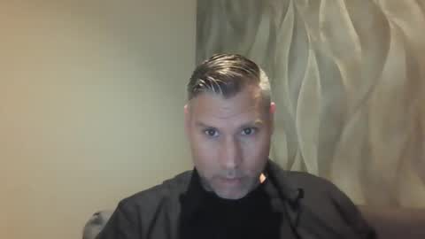Snapshot of assmani28 chatting on 10-20-25, 09:43 Assmani28 online show from 10-20-25, 09:43