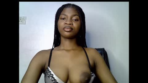 Lily online show from 04-26-26, 08:17