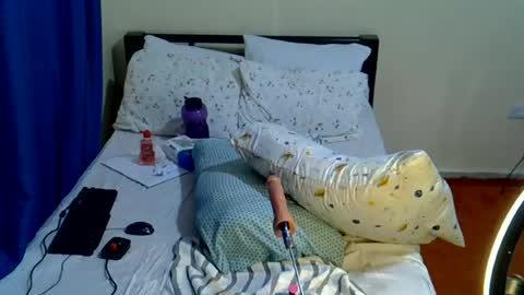 Snapshot of assybaby chatting on 06-19-26, 05:28 assybaby online show from 06-19-26, 05:28