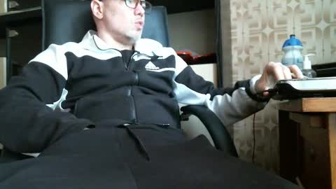 asterion51 online show from 10-05-25, 04:49