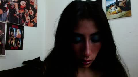 Asterothxznikki online show from 12-18-24, 12:18