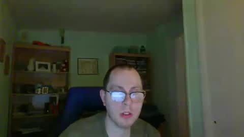 Snapshot of astg94 chatting on 12-29-24, 02:27 Andrew or Smiley Read the message in bold above the bio design for info on the situation. online show from 12-29-24, 02:27