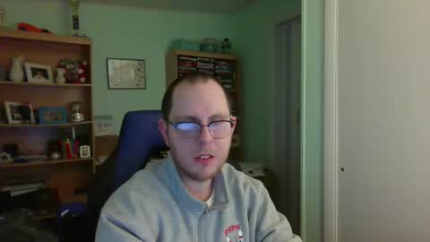 Snapshot of astg94 chatting on 02-03-26, 01:48 Andrew or Smiley Read the message in bold above the bio design for info on the situation. online show from 02-03-26, 01:48