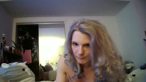AstoriaLove online show from 12-19-24, 03:40