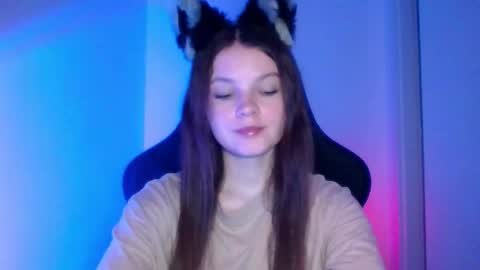 astradream_ online show from 10-07-25, 05:21