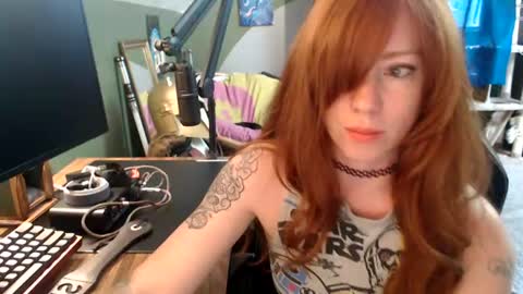 Snapshot of astraeasiren chatting on 06-19-26, 07:06 AstraeaSiren online show from 06-19-26, 07:06