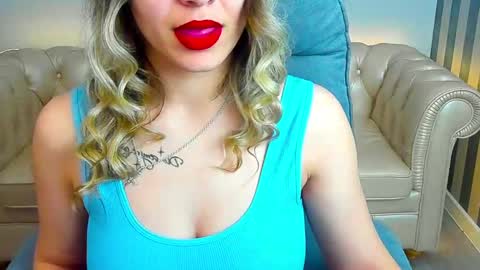 Snapshot of astraluxe_ chatting on 02-21-25, 09:00 Asta online show from 02-21-25, 09:00
