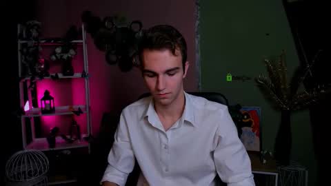 astren online show from 11-18-25, 09:08