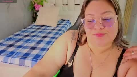 astrid1_s online show from 06-06-26, 03:11