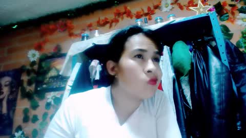 Snapshot of astrid_hauser66 chatting on 11-08-25, 04:34 astrid_hauser66 online show from 11-08-25, 04:34